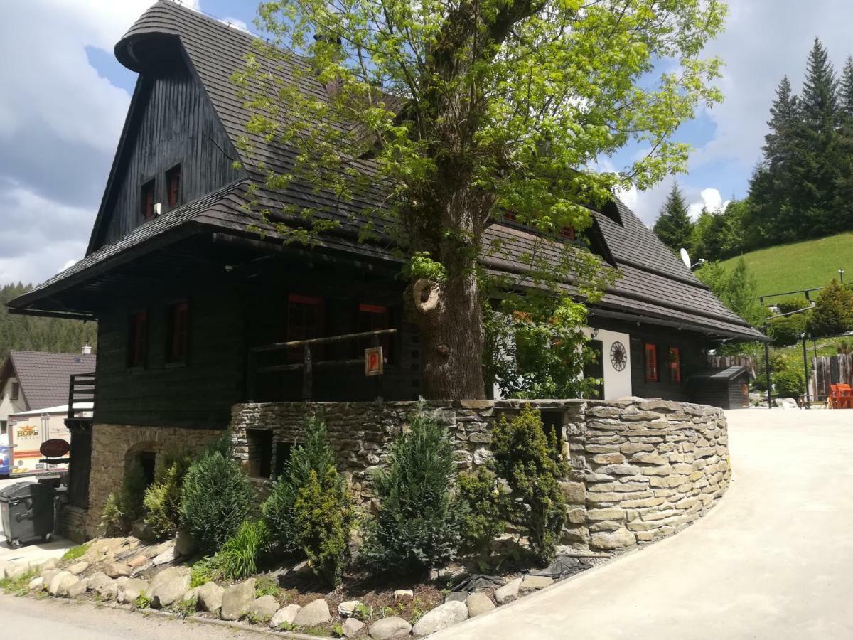Wellness Rezort Janosikov Dvor Zázrivá Extérieur photo
